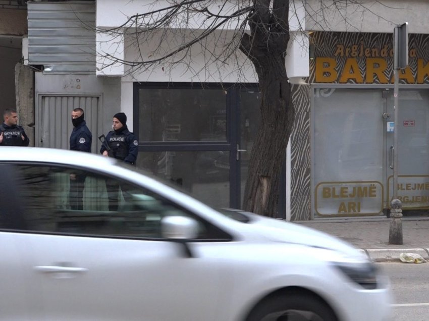 Policia po e ruan argjendarinë, pronari i së cilës u arrestua lidhur me grabitjen në Suharekë