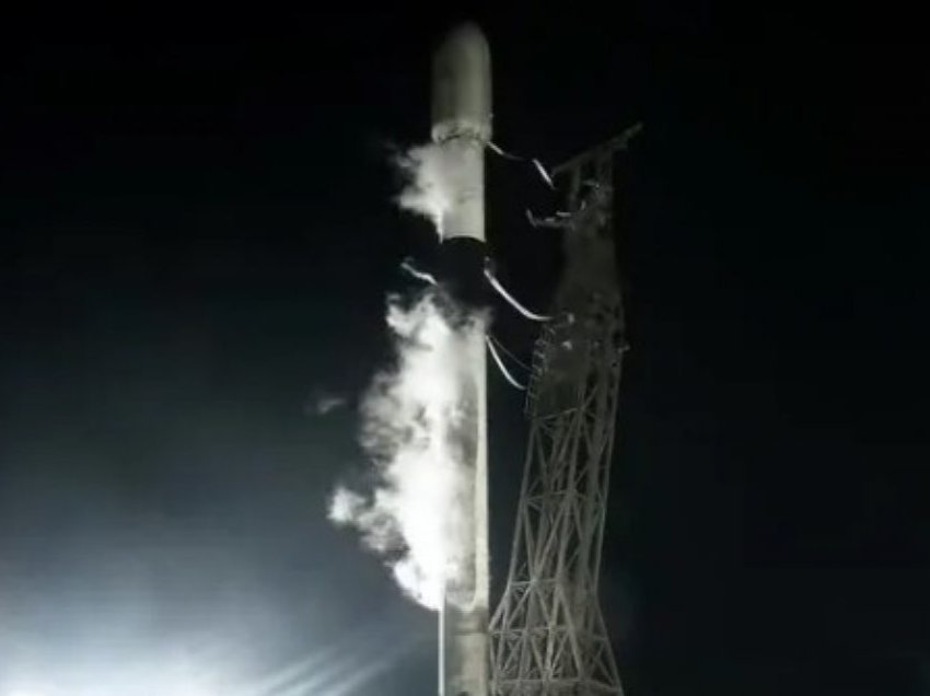 SpaceX ka lëshuar në hapësirë 22 satelitë Starlink