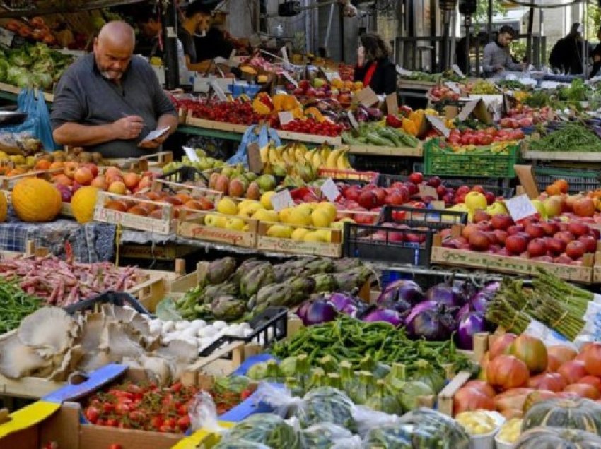 ​Italianët do të hedhin 500 mijë ton ushqim gjatë Krishtlindjes