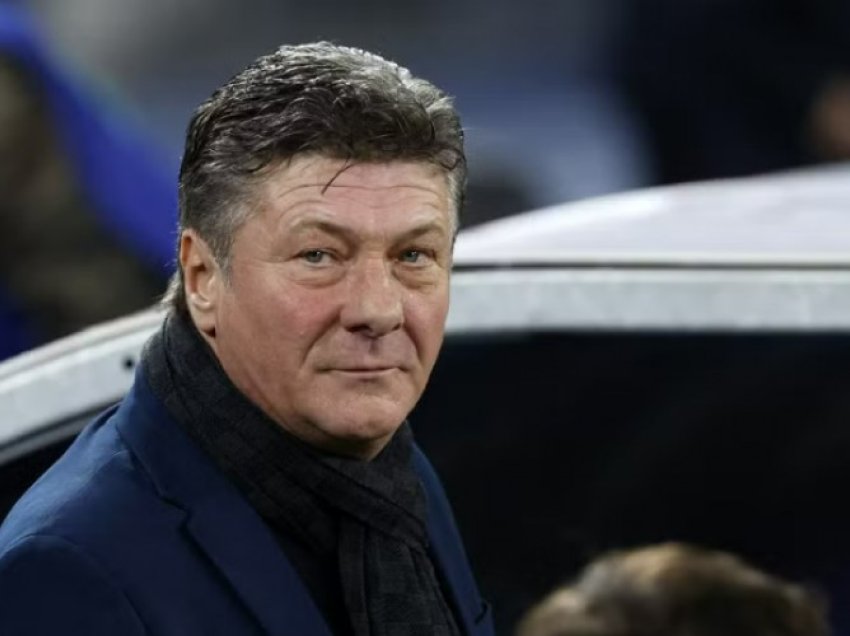 Mazzarri thotë se Napoli duhet të kalojë tutje në Champions League