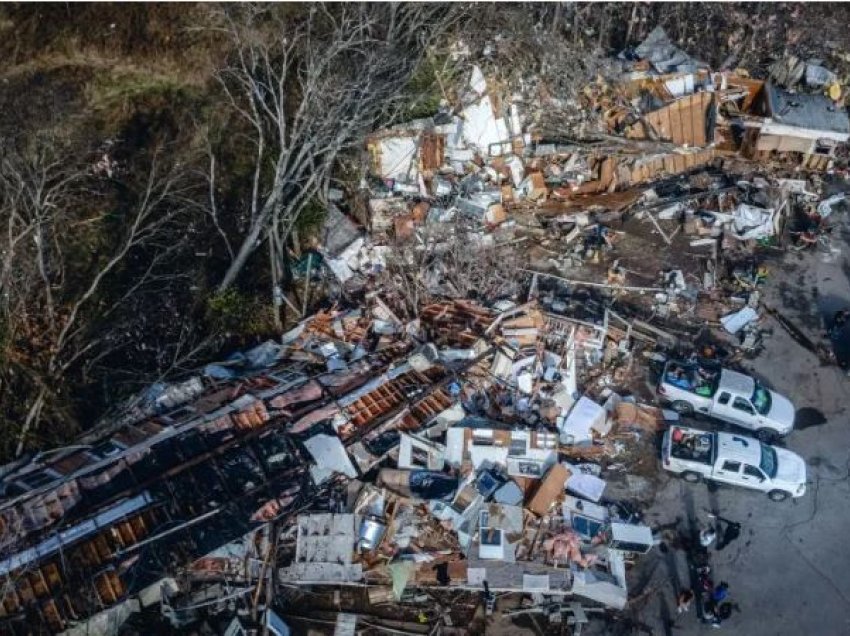 Një grua bashkë me foshnjën e saj në krah vdes nga tornadot në Tennessee