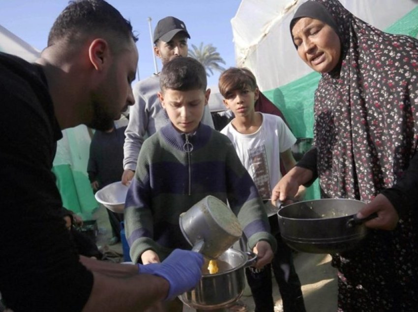 HRW denoncon Izraelin për përdorimin e urisë si ‘armë lufte’ në Gaza