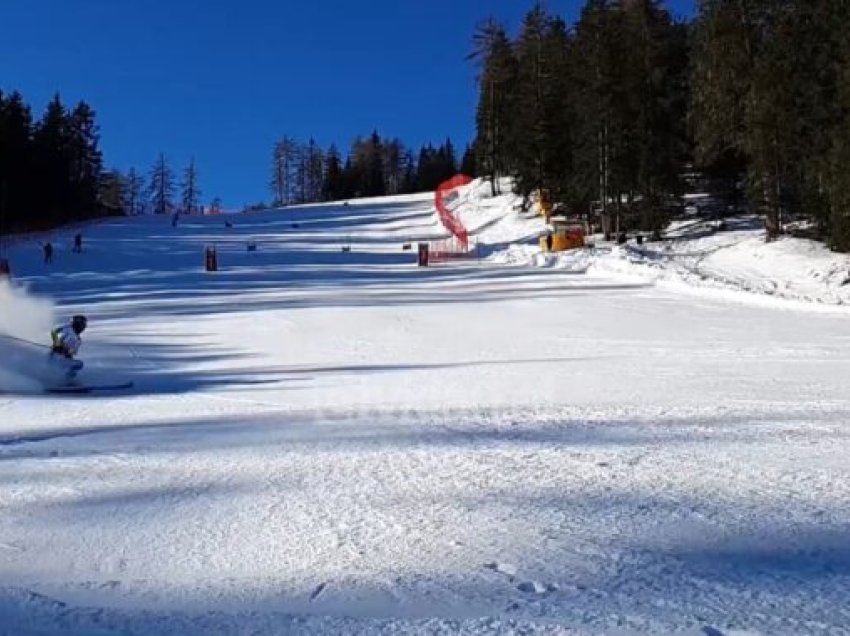 Denni Xhepa u ngjit në podium në Kupën Ballkanike