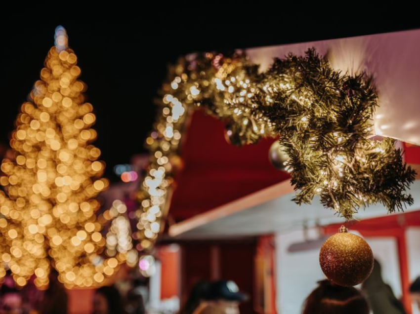 Përjetoni magjinë e Krishtlindjes dhe Vitit të Ri, aty ku festa nuk zgjat vetëm një natë