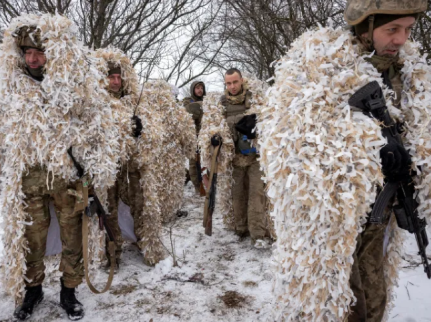 Ukraina propozon uljen e moshës për rekrutim ushtarak nga 27 në 25