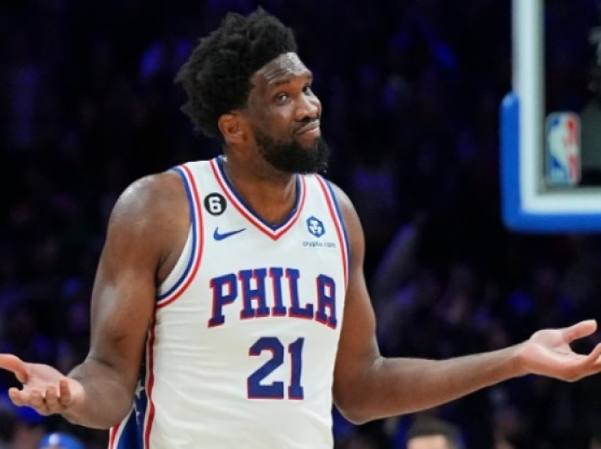 Embiid super me Sixers, Suns befasojnë Celtics