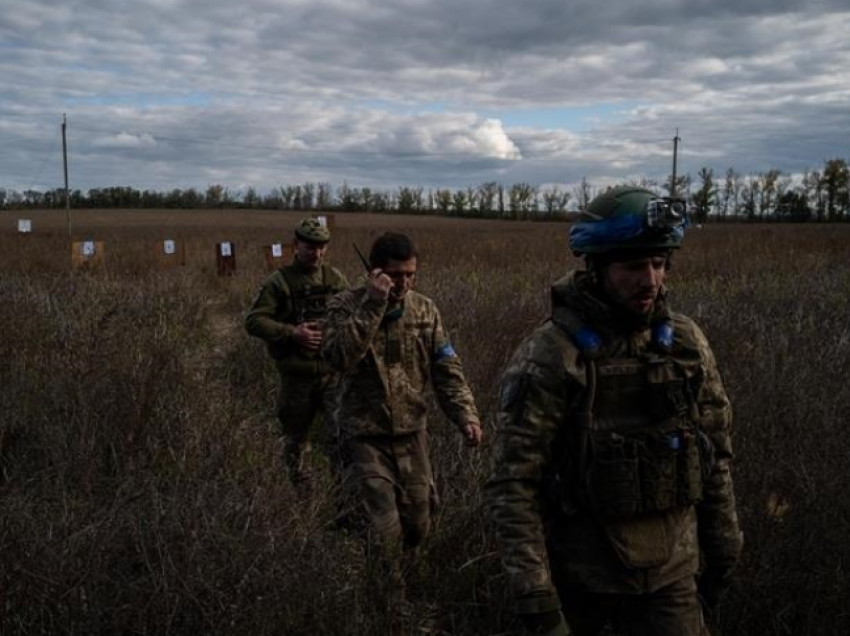 Franca dërgon personel në Poloni për të trajnuar ushtarët ukrainas