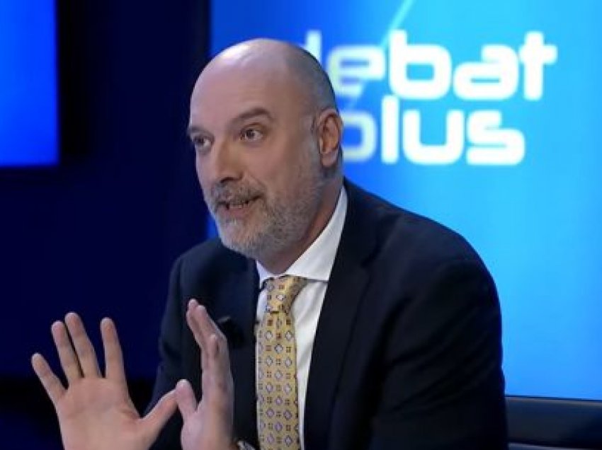 Nervozohet Visar Ymeri, dëgjohet duke thënë fjalë të çuditshme në debat televiziv