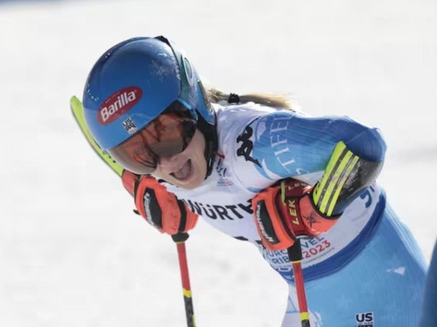 Mikaela Shiffrin ashtu si di, fiton medaljen e artë në sllallom të madh