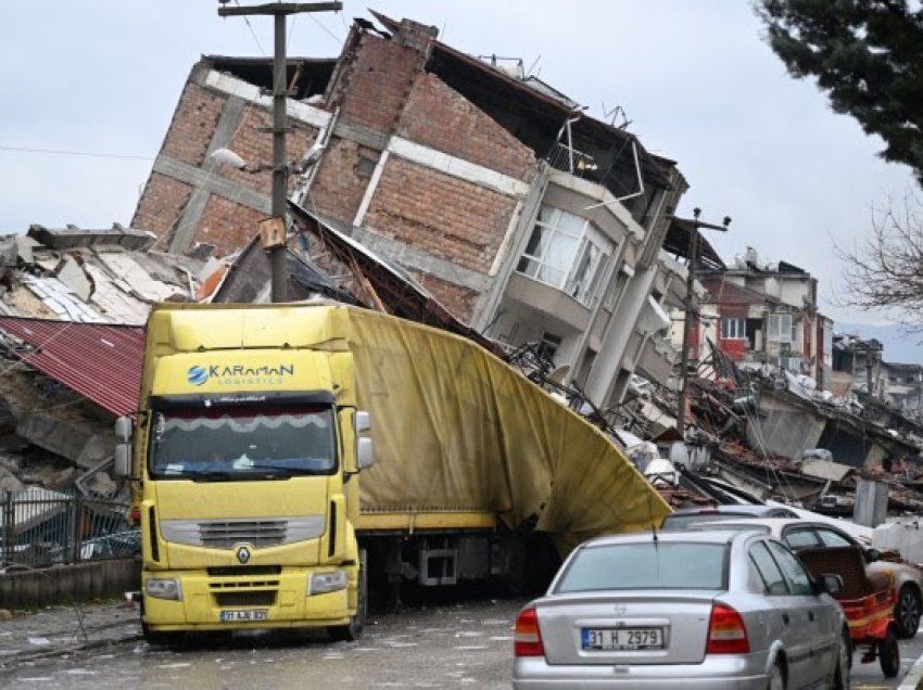 Kryqi i Kuq kërkon 700 milionë dollarë ndihma për Turqinë dhe Sirinë