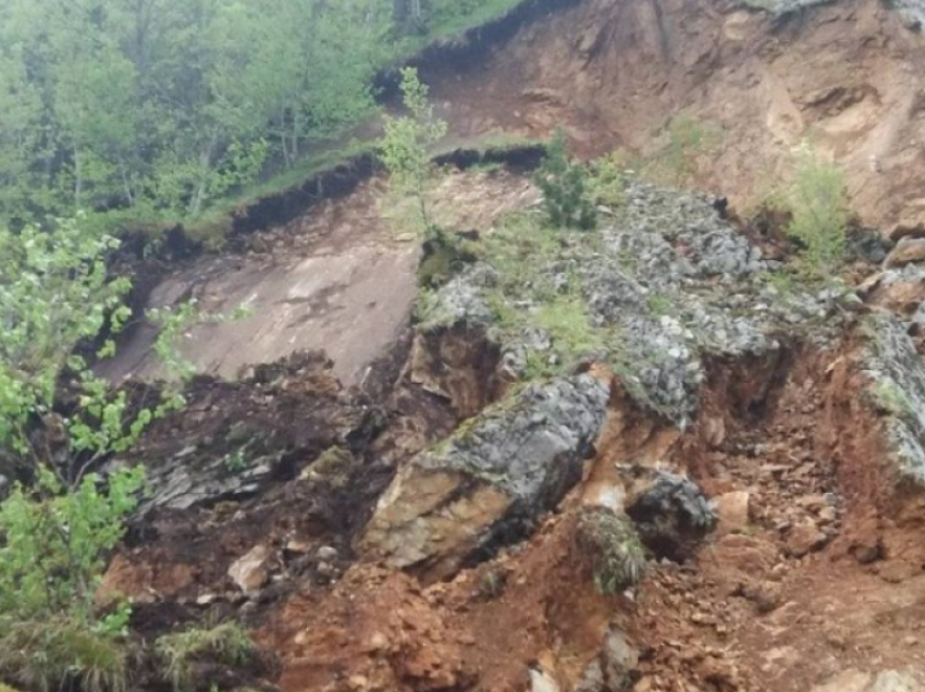 Tragjedi në Rozhajë të Malit të Zi: Tre 16-vjeçarë të vdekur në një aksident