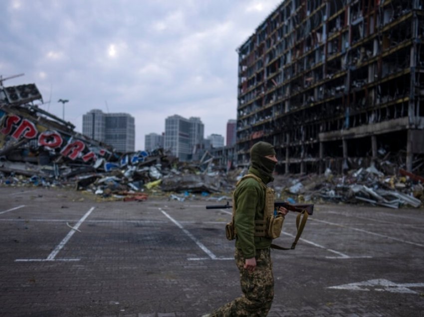 Zbulimi britanik: Ukraina rrëzoi javën e kaluar disa balona që fluturonin mbi Kiev