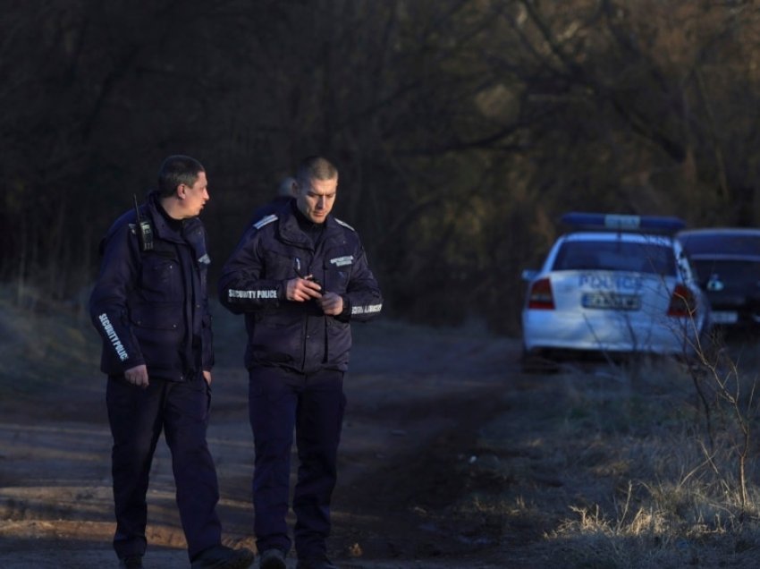 Policia bullgare ndalon një minibus me 43 emigrantë