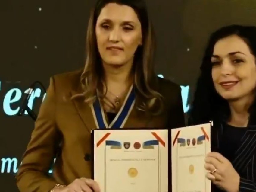 Osmani ndan medalje presidenciale: Duke e mbrojtur të vërteten e mbrojmë shtetin