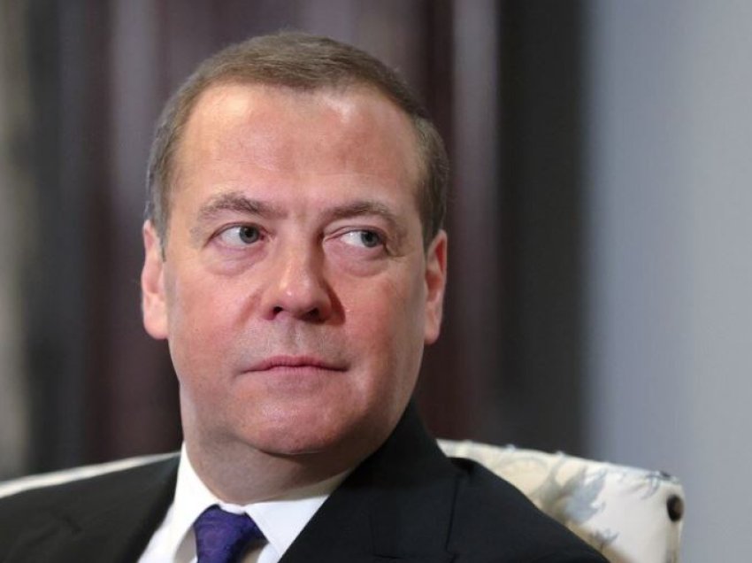 Medvedev: Nëse humbim luftën në Ukrainë, nuk do të ketë më Rusi