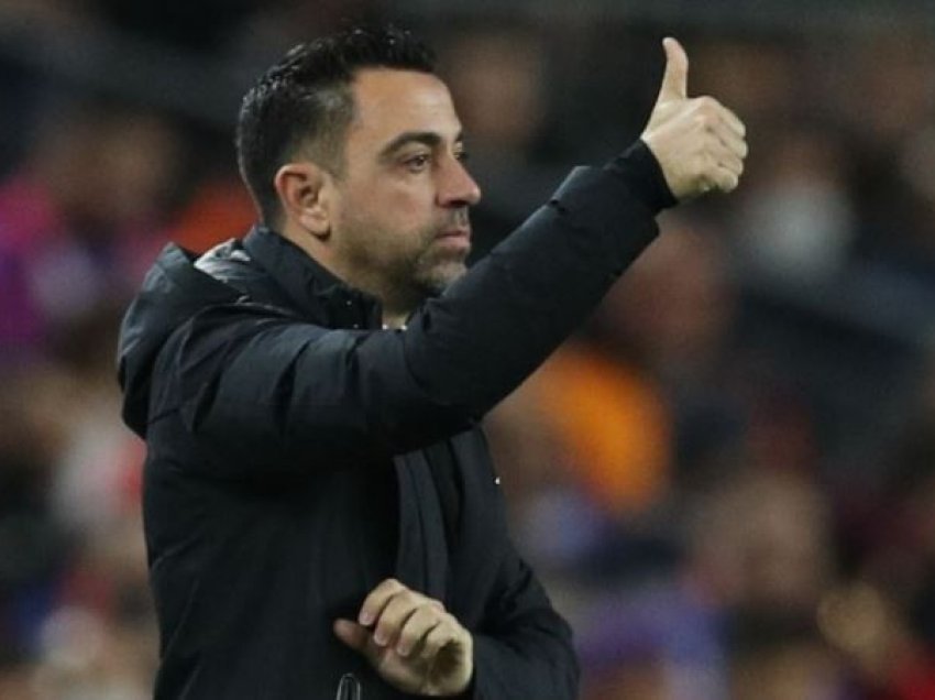 Xavi i “shkel syrin” Messit