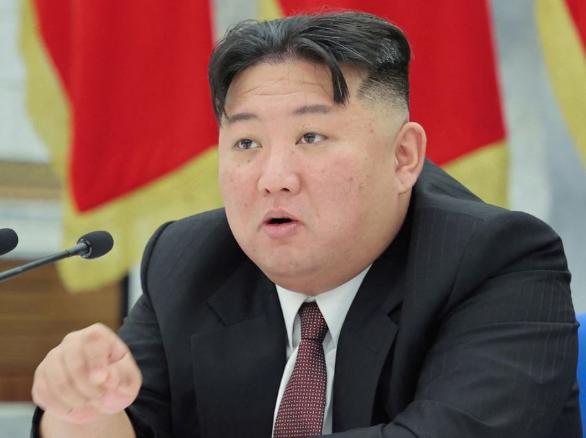 Kërcënimi nga Koreja e Jugut dhe Shtetet e Bashkuara të Amerikës, Kim Jong Un bën thirrje për rritje të arsenalit bërthamor