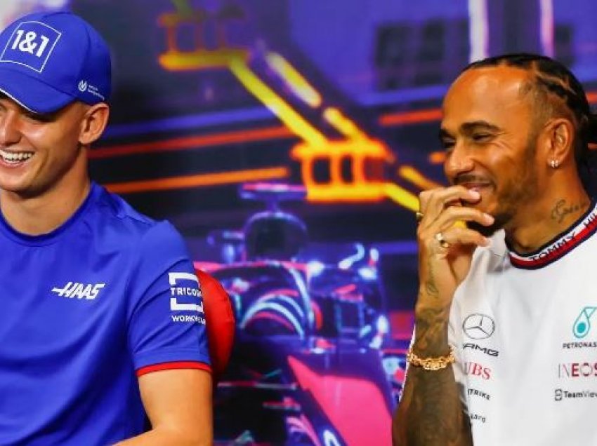 Schumacher në vend të Lewis Hamilton te Mercedes