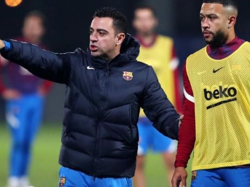 Xavi flet për të ardhmen e Depay