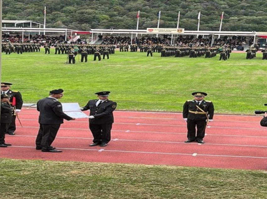 Shtohen edhe më tej radhët e FSK-së me oficerë profesionistë në fusha specialistike