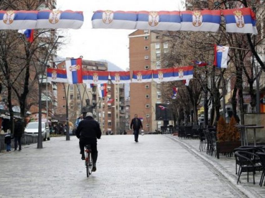 Dorëheqjet e policëve serbë në veri, Policia shpall konkursin për policë të rinj