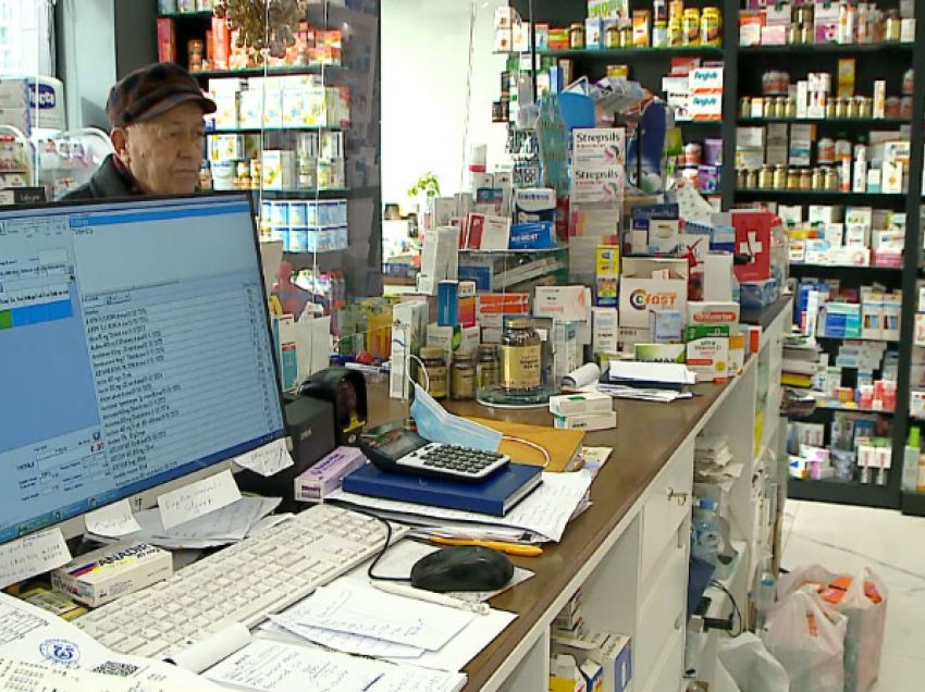 Infektimet shtohen, por ulet kujdesi/ Farmacistët tregojnë se nuk po blihen më maskat dhe dezinfektantët