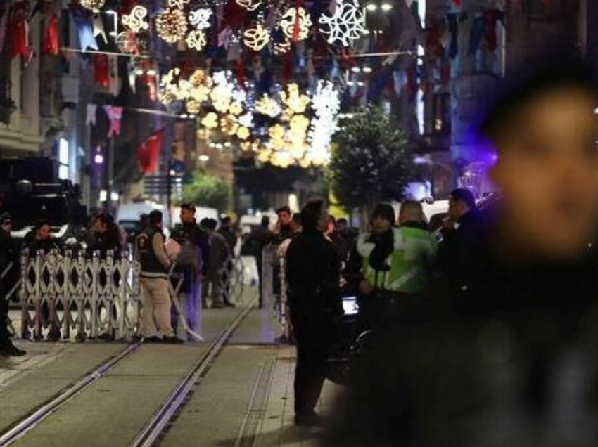 Shembet tavani i një dhome hoteli në Turqi, lëndohen 32 persona