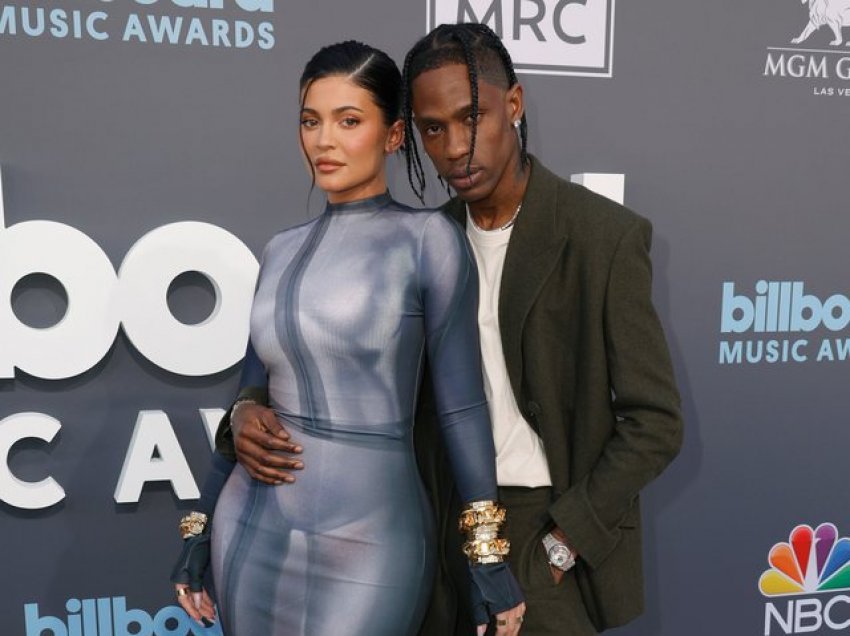 Ç'ndodhi sërish mes Kylie Jenner dhe Travis Scott?!