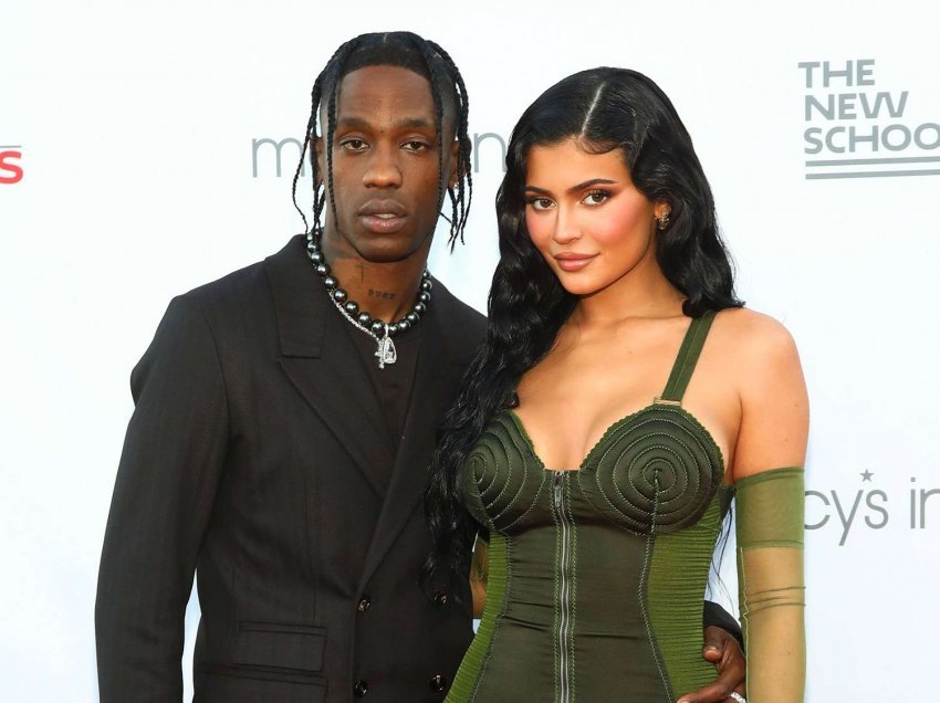 Thuhet se Kylie Jenner dhe Travis Scott janë ndarë sërish!