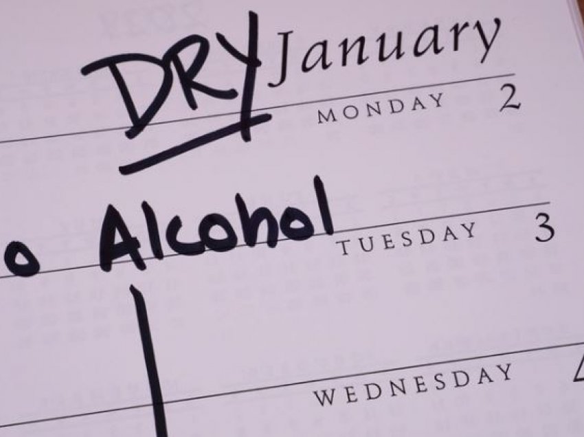 Çfarë është “Dry January”, sfida që po përhapet në gjithë botën