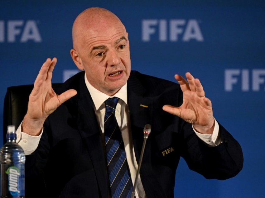 Infantino mbështeste në fshehtësi Superligën Evropiane