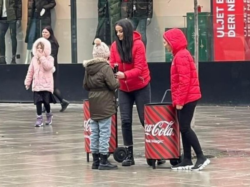 Pasi po bojkotohen me të madhe në markete, produktet serbe po dhurohen falas në Prishtinë