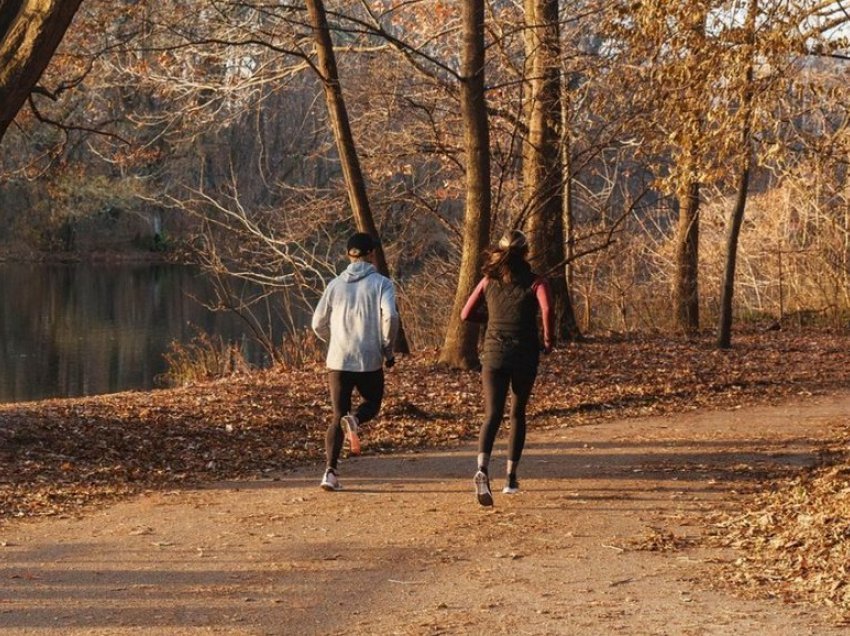 Nuk duhet të mungojnë në rutinën e përditshme, zbuloni cilat janë sportet që mbajnë larg adoleshentët nga depresioni