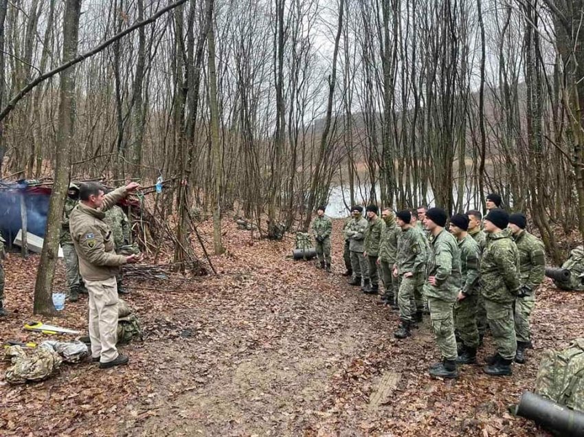 Kadetët e rinj të FSK-së stërviten për reagim në mot të ashpër