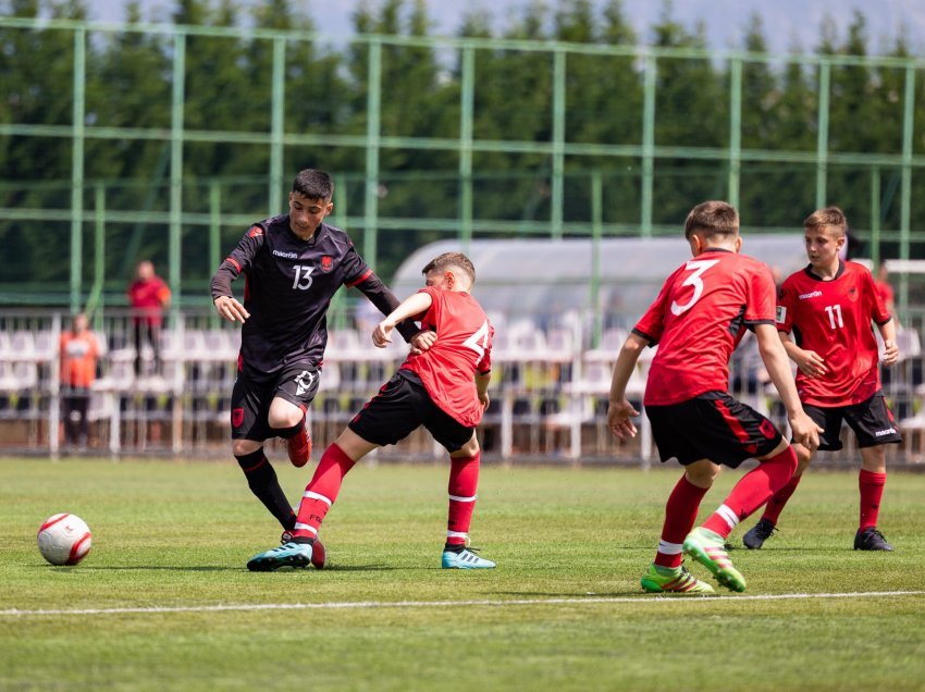 Tirana, finaliste e moshës U-14