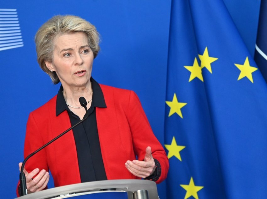 ​Leyen: Tre miliardë eurot e para të ndihmës nga 18 të planifikuara i janë paguar Ukrainës