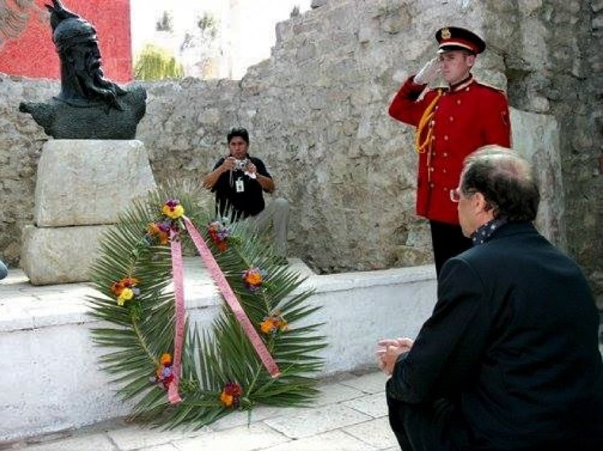 Ibrahim Rugova, kometa e Dardanisë evropiane