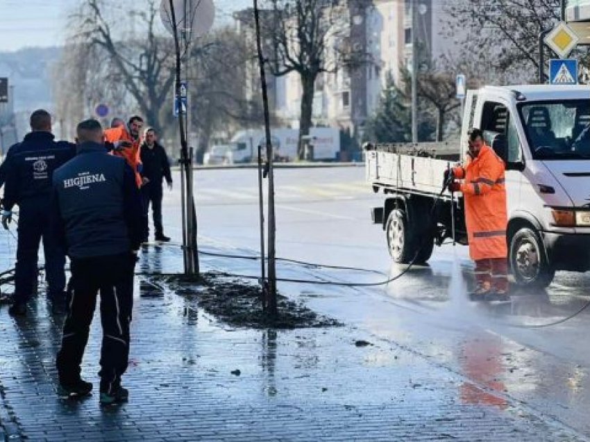 Kompanitë publike të mbeturinave bëhen bashkë për të ndihmuar Skënderajn