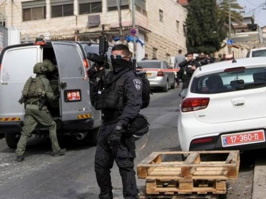 Të shtëna të tjera me armë në Jerusalemin lindor, disa orë pas sulmit në sinagogë nga i cili mbetën shtatë të vdekur