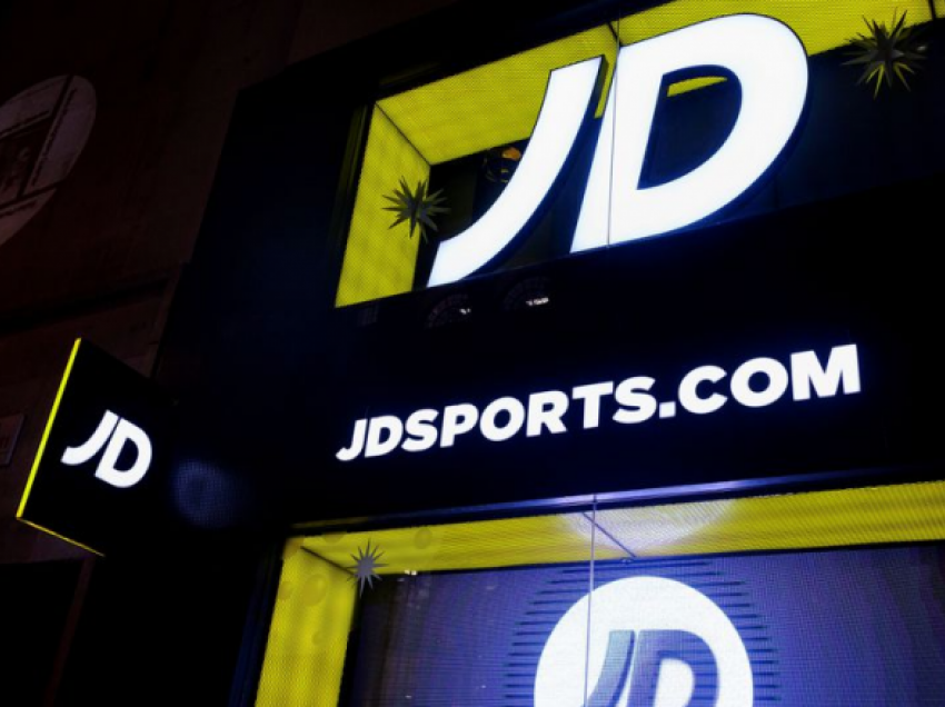 Firma britanike JD Sports thotë se në sulmet e mëhershme kibernetike hakerët janë qasur në të dhënat e klientëve të tyre