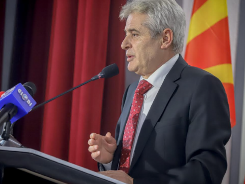 Ahmeti: Shqiptarët me bashkëqytetarët tjerë duhet të çojnë vendin drejt BE-së