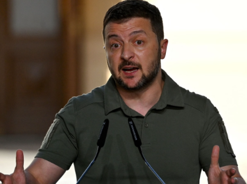 Zelensky thotë se shpërndarja e ngadaltë e armëve vonoi kundërsulmimin