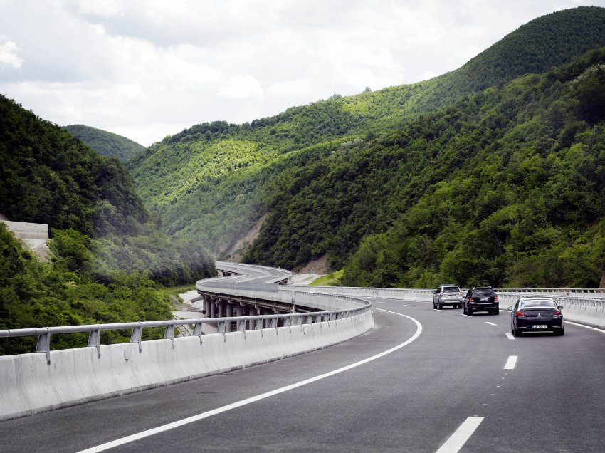 Dërgohet në mbajtje shoferi i kamionit, dyshohet se shkaktoi aksidentin tragjik në autostradën “Arbën Xhaferi”