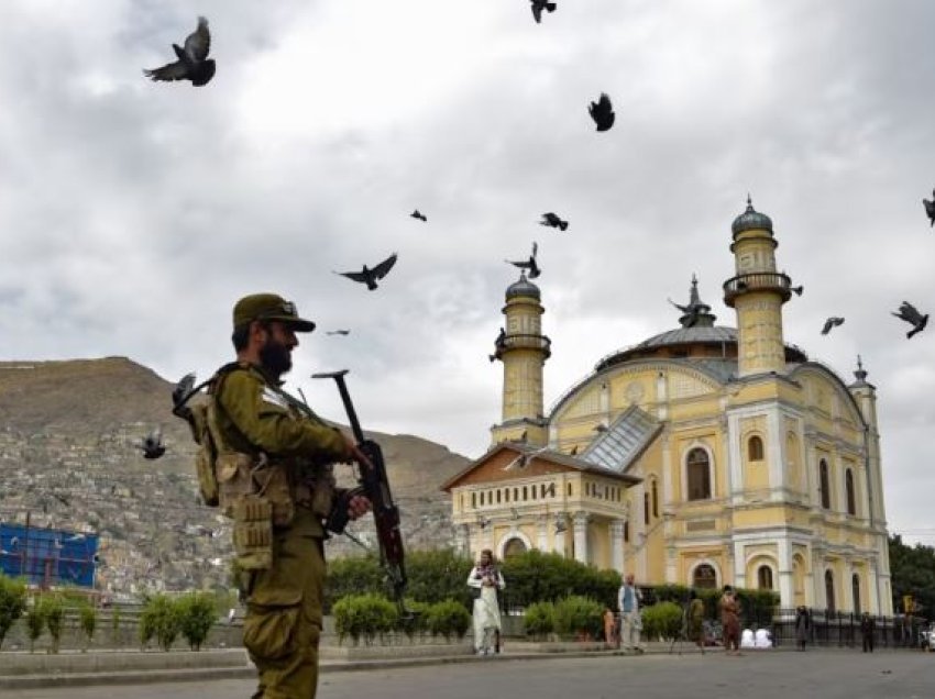 Talibanët ndalojnë organizatat suedeze në Afganistan pas djegies së Kuranit