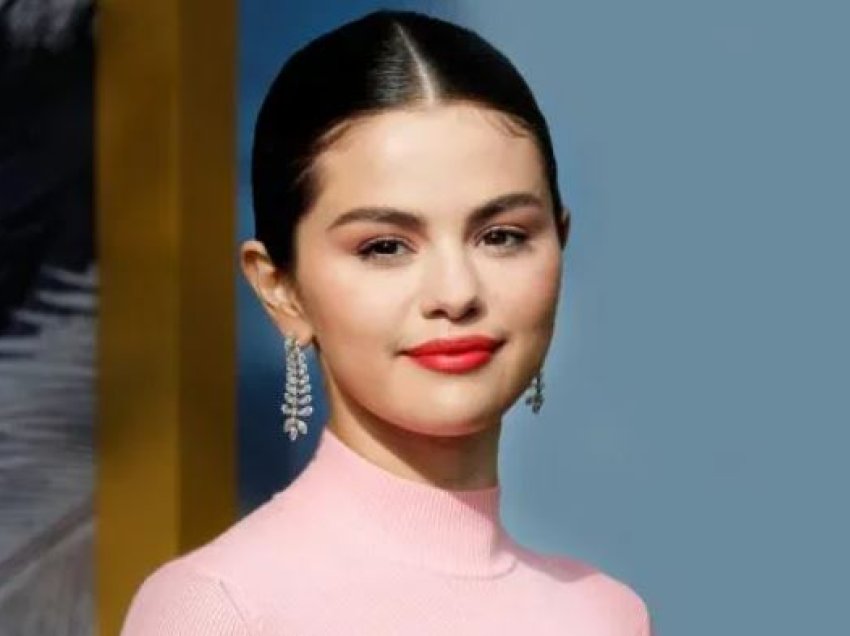 Selena Gomez zbulon nëse është single apo në një lidhje