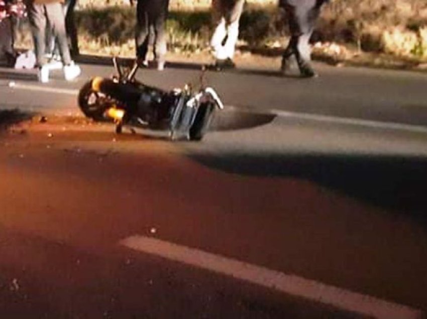 Aksident në aksin Korçë-Ersekë, “BMW” përplas motorin