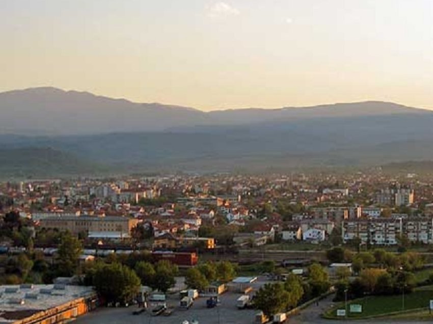 Vetëvrasje në Gjevgjeli, një i ri varet në ballkonin e banesës