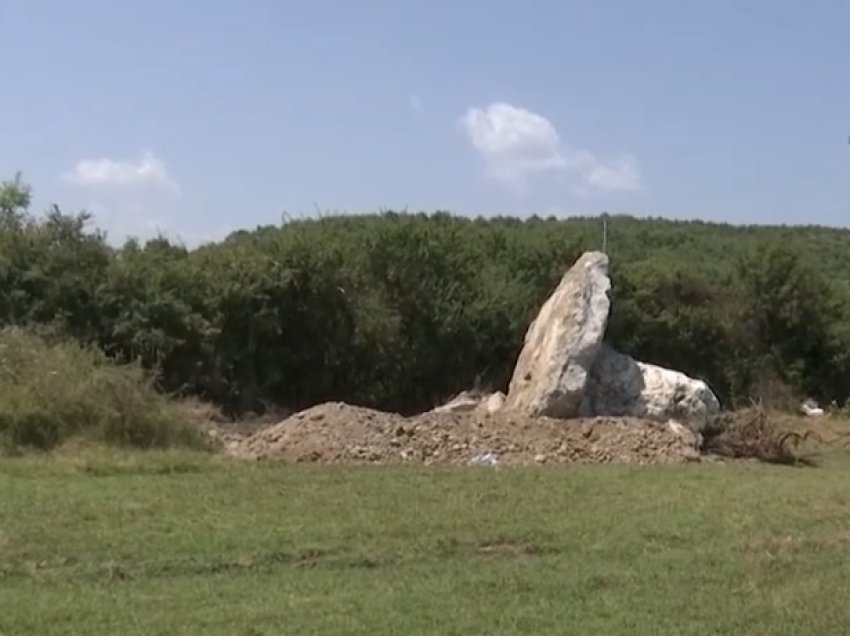 Reagime të shumta për largimin e gurit përkujtimor të Nanë Pashkës