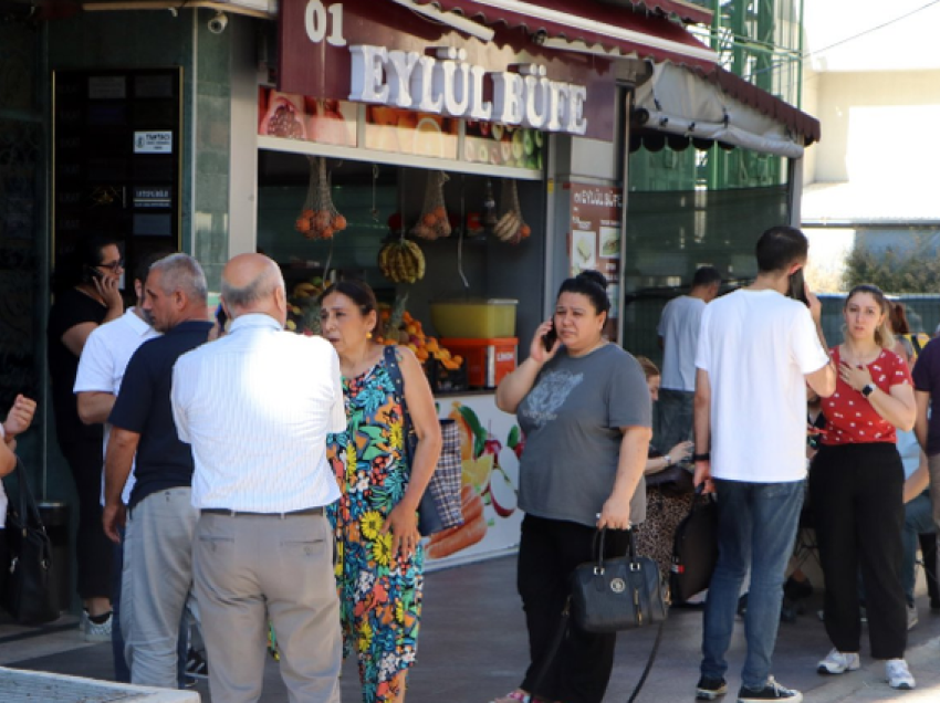 Zbardhen detajet nga tërmeti i fuqishëm në Turqi, banorët braktisin shtëpitë