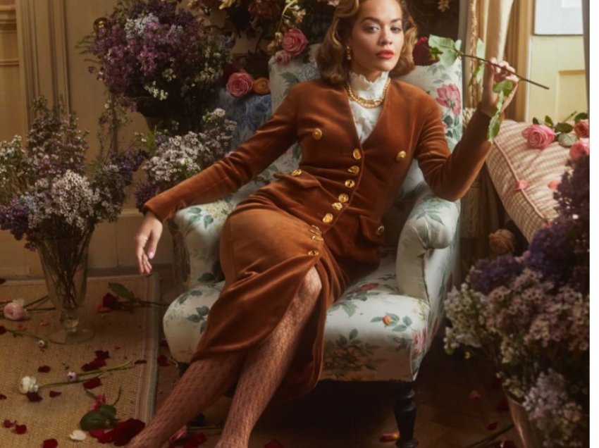 “Mbretëresha e pop-it, ikona e modës”, Rita Ora pozon për revistën britanike “Tatler”